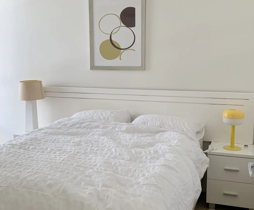 Furnished room with ensuite in a flatshare