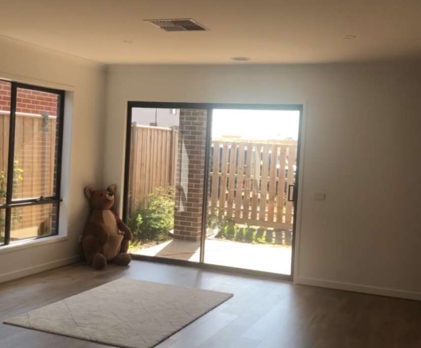 Room in a share house