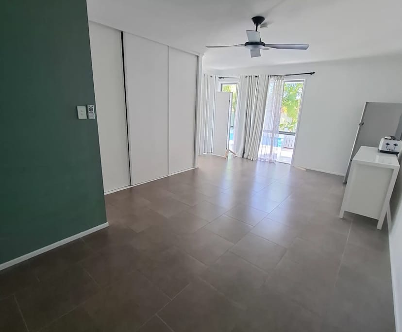 $330, Share-house, 5 bathrooms, Arundel QLD 4214