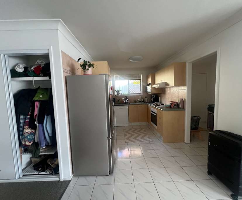 $310, Share-house, 3 bathrooms, Mermaid Beach QLD 4218