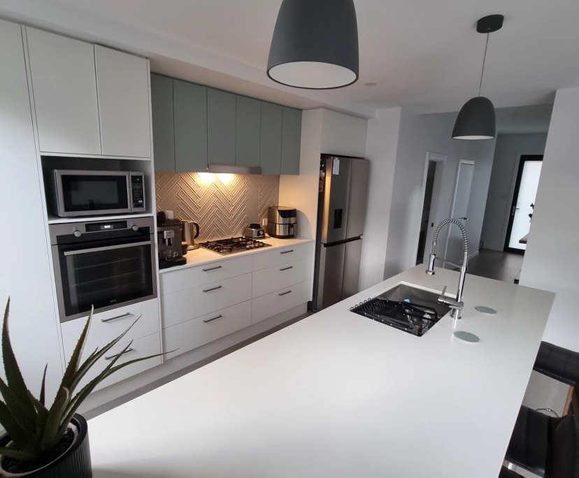 Room for Rent in Mount Hutton, Newcastle 300, Fur...