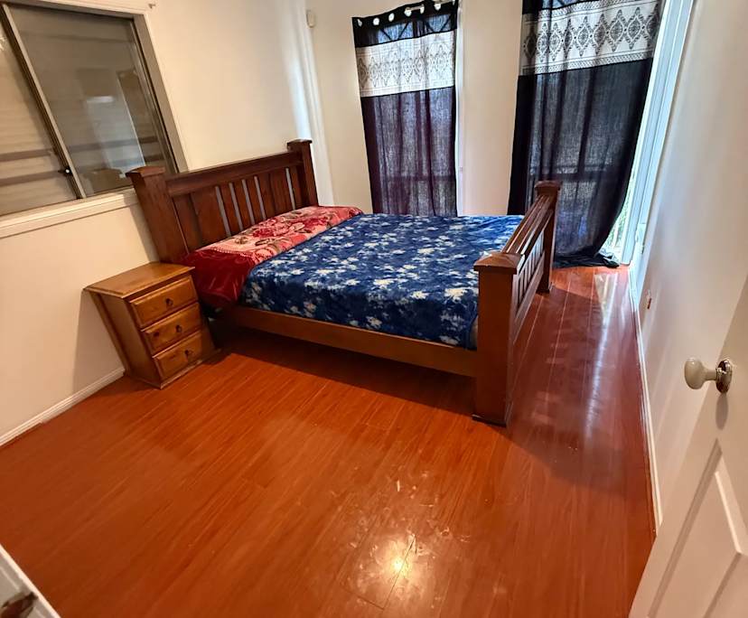 Unfurnished room in a share house