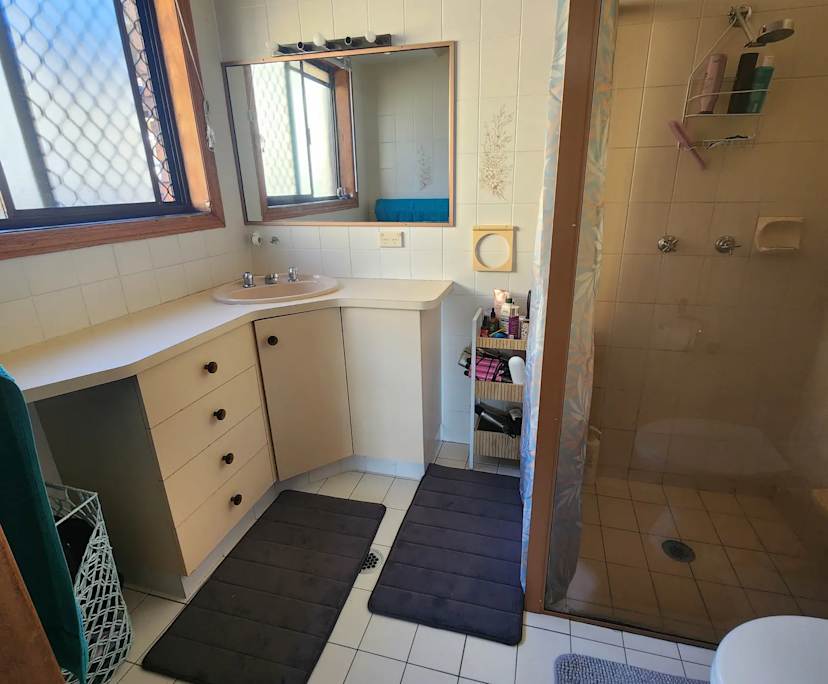 Furnished room with ensuite in a share house