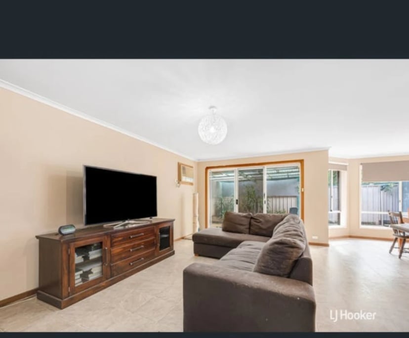 Room for Rent in Craigmore, Adelaide 180, Flexibl...