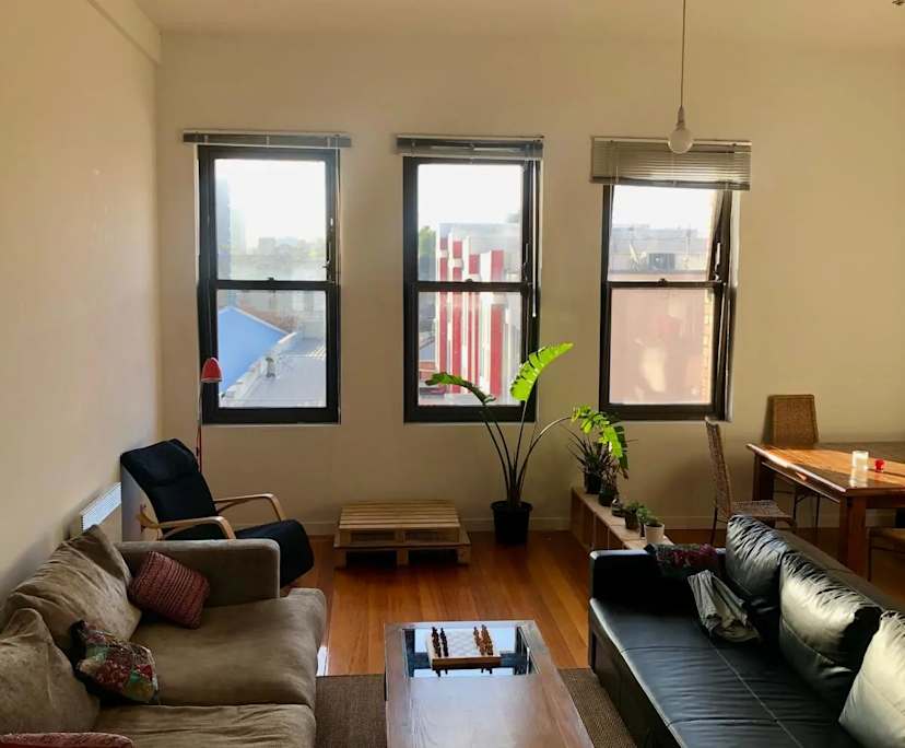 Unfurnished room in a flatshare