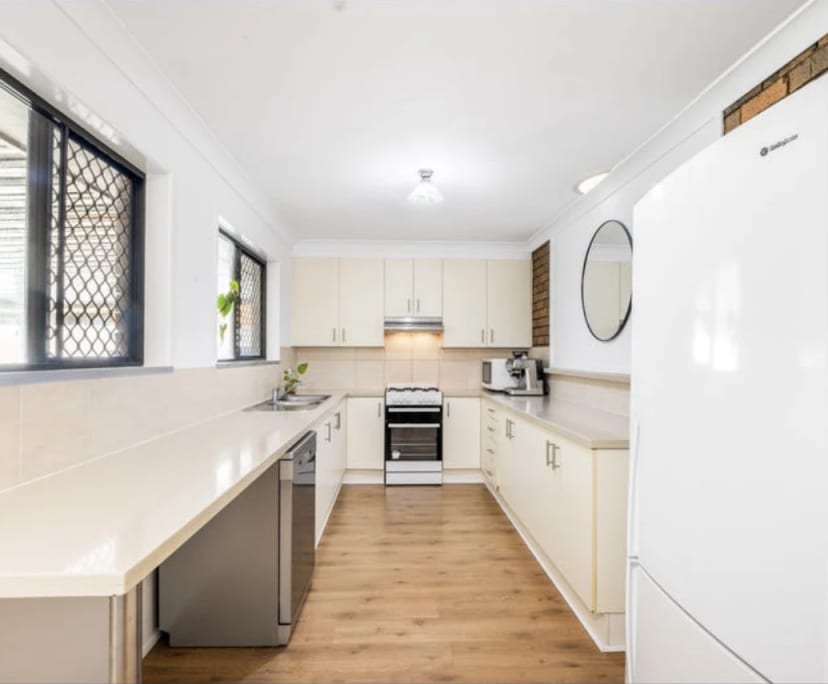 Whole property with 3 rooms for rent