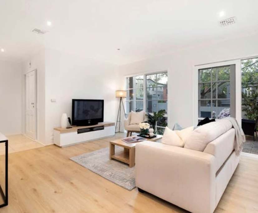 Whole property with 3 rooms for rent