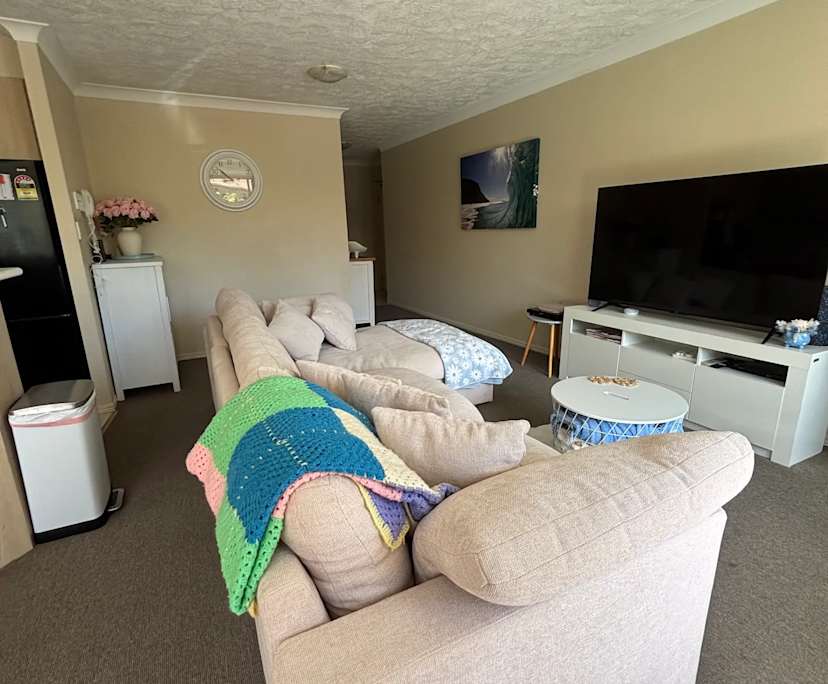 $380, Flatshare, 2 bathrooms, Mermaid Beach QLD 4218