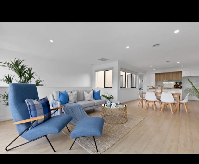 Unfurnished room with own bathroom