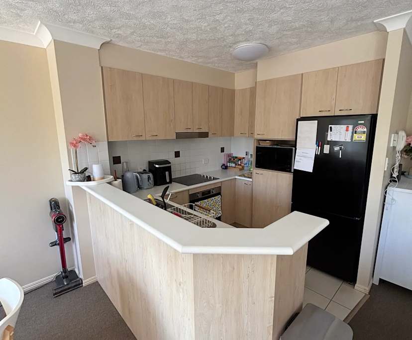 $380, Flatshare, 2 bathrooms, Mermaid Beach QLD 4218