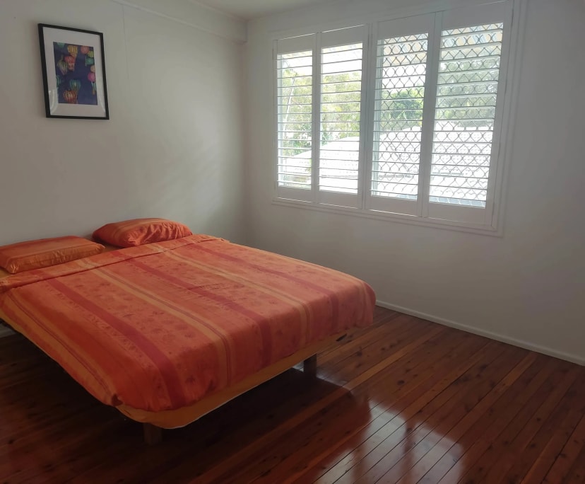 Room in a share house