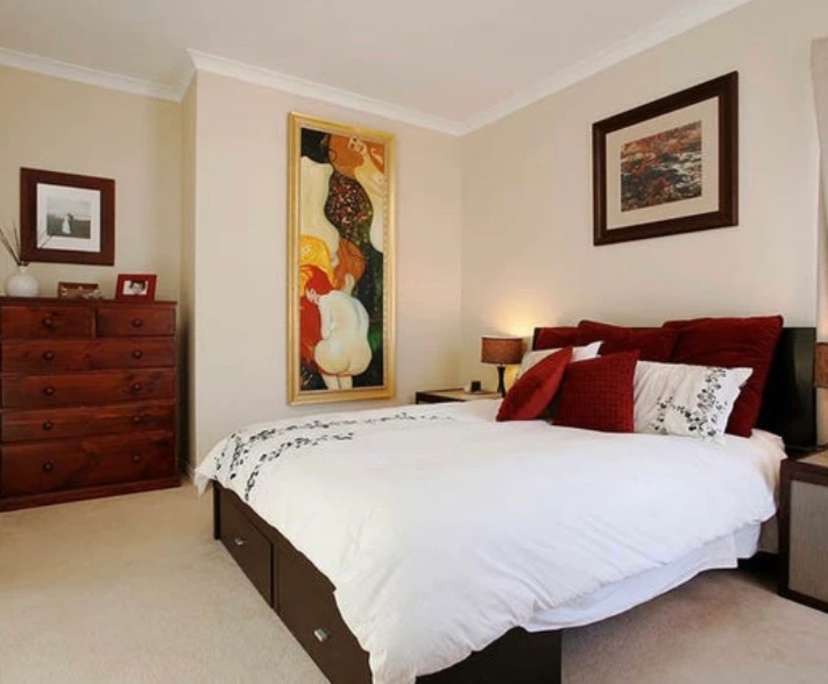 Unfurnished room in a share house