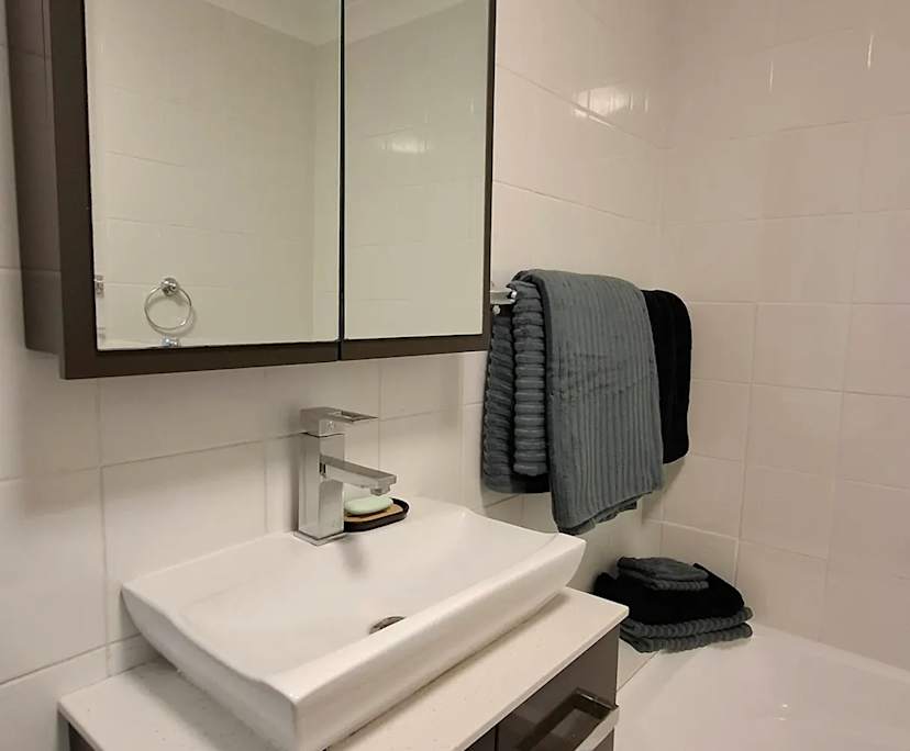 $900, 1-bed, 1 bathroom, Redfern NSW 2016