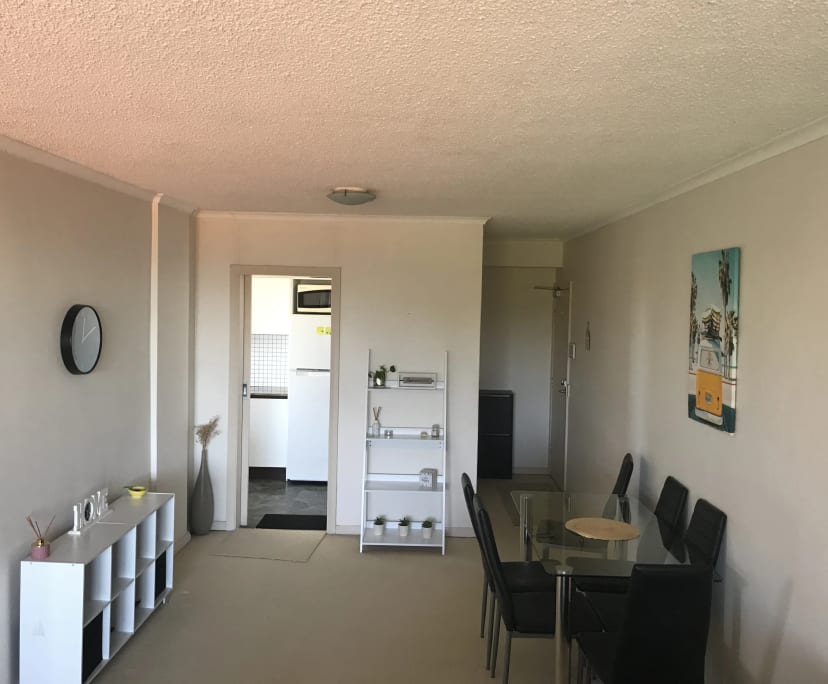 Furnished room in a flatshare
