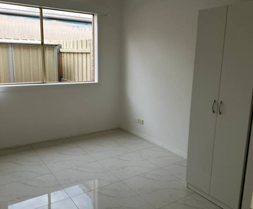 Whole property with 2 rooms for rent