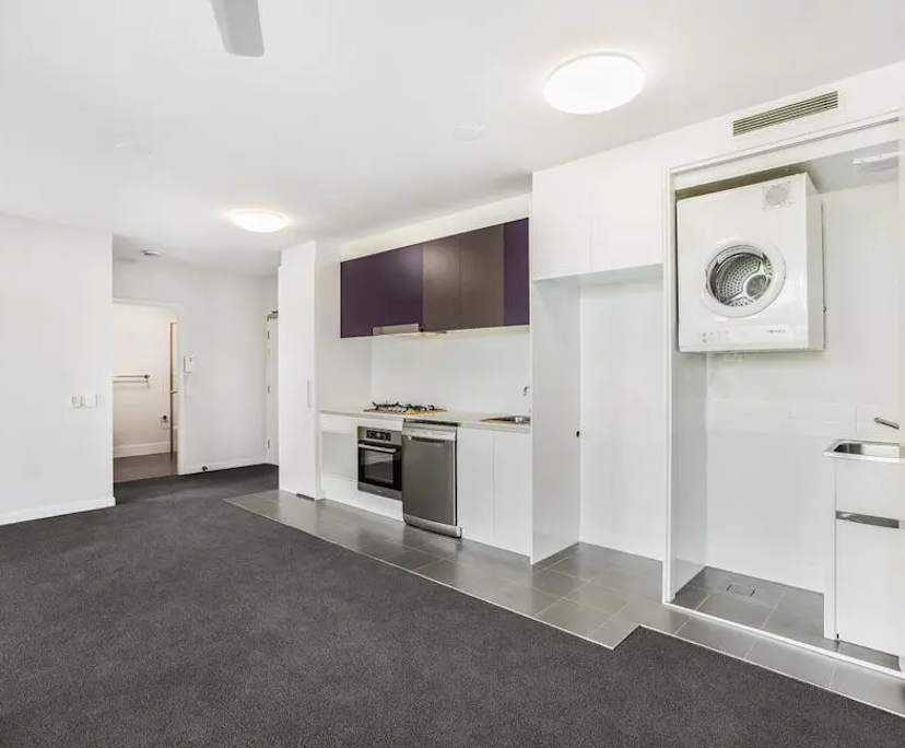 Unfurnished room with own bathroom