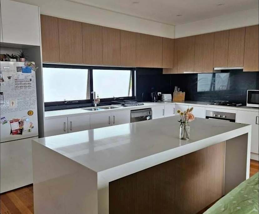 Unfurnished room in a flatshare