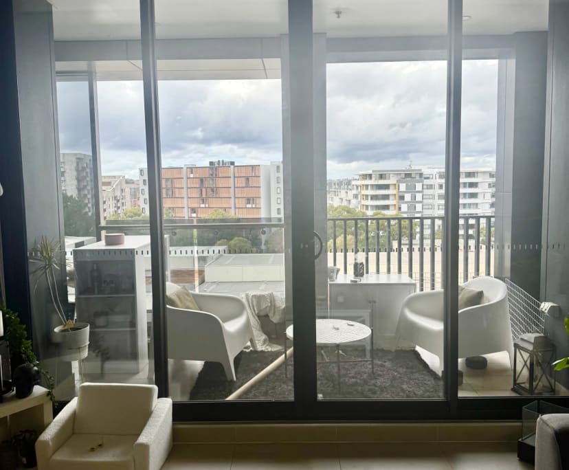 Unfurnished room with own bathroom