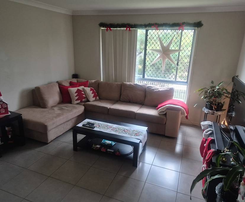 $350, Share-house, 4 bathrooms, Pacific Pines QLD 4211