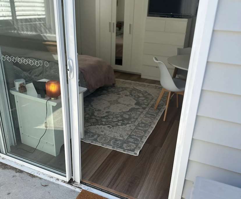 $550, Studio, 1 bathroom, Southport QLD 4215