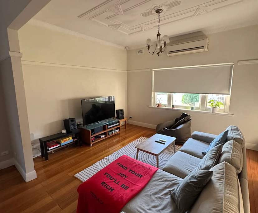 Unfurnished room in a share house