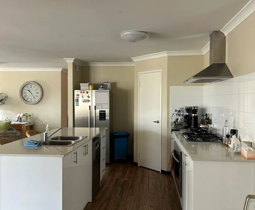 $250, Share-house, 4 bathrooms, East Cannington WA 6107