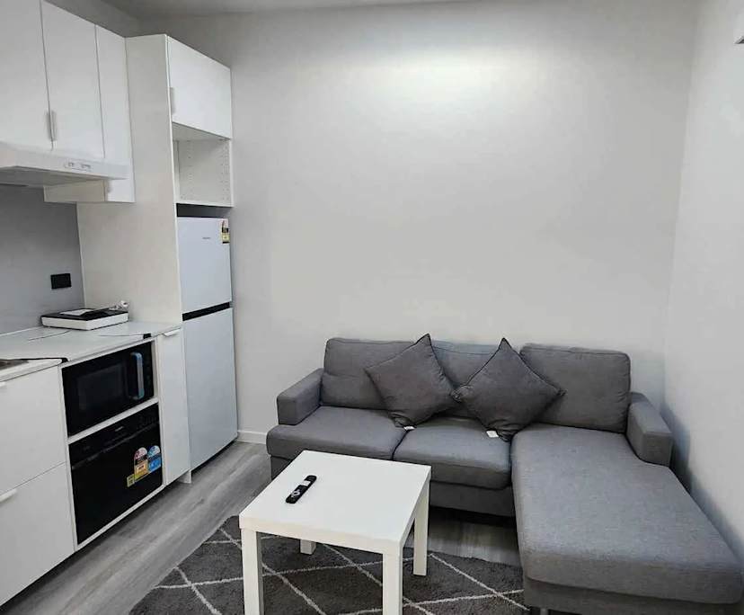 Furnished room studio flat for rent