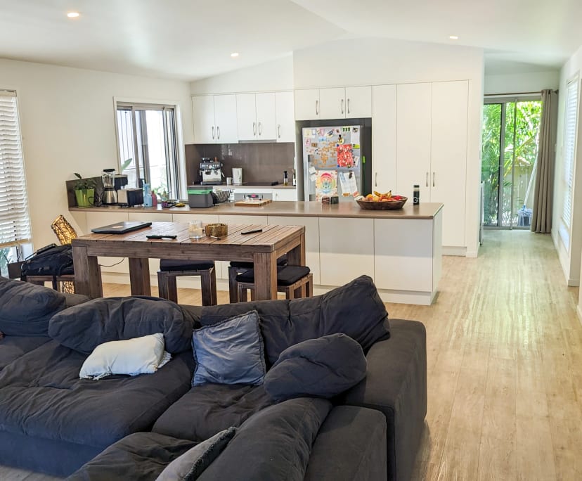 Room in a share house