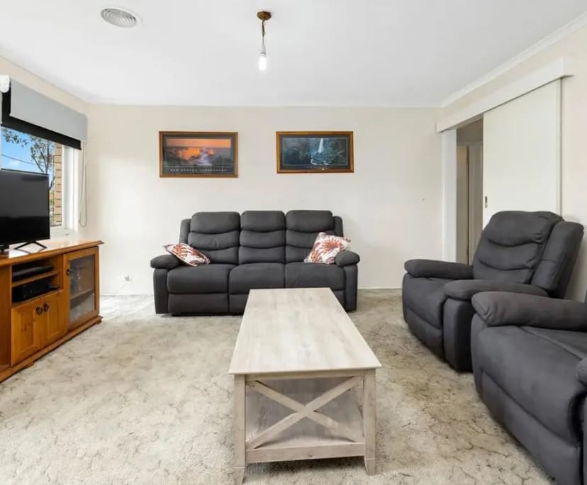 Student for Rent in Hoppers Crossing,