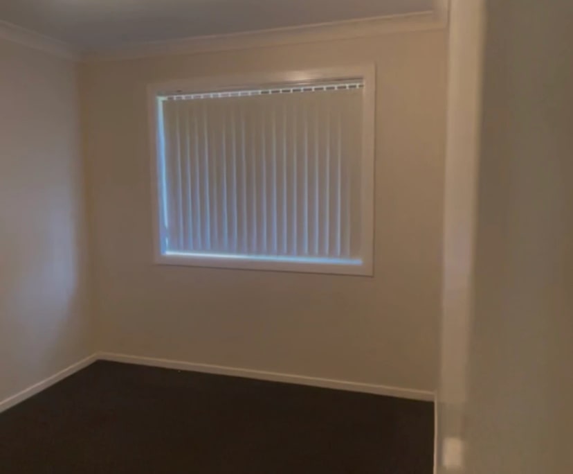 $174, Share-house, 3 bathrooms, Glenfield Park NSW 2650