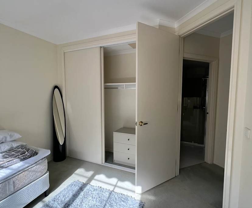 $300, Flatshare, 3 bathrooms, Glen Waverley VIC 3150