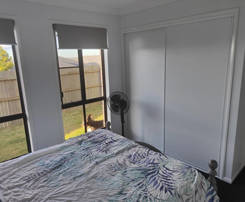 $250, Homestay, 4 bathrooms, Cranley QLD 4350
