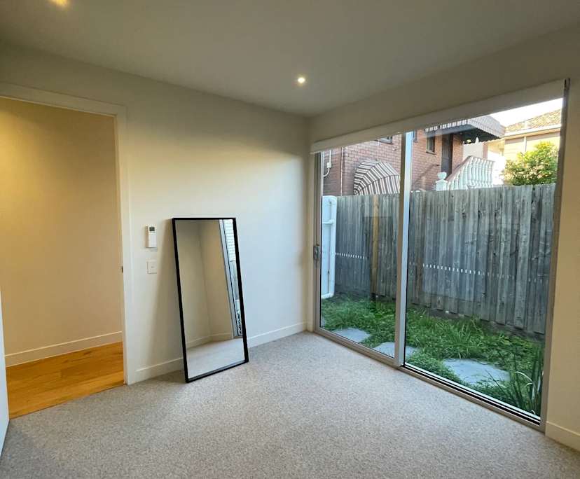 Unfurnished room in a share house