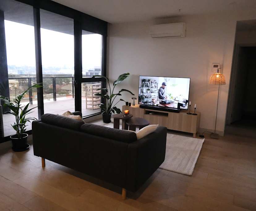 Unfurnished room in a flatshare