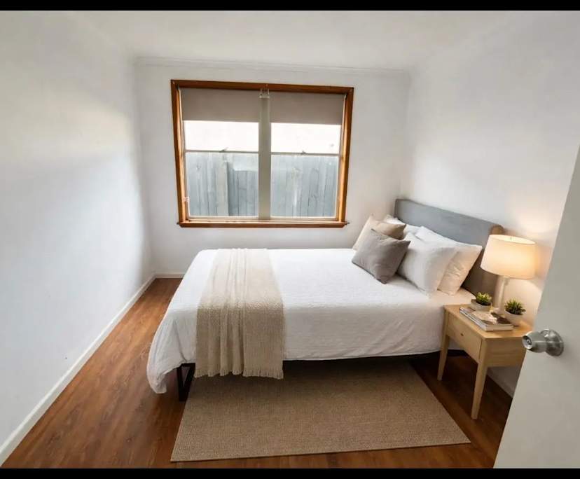 Room in a share house