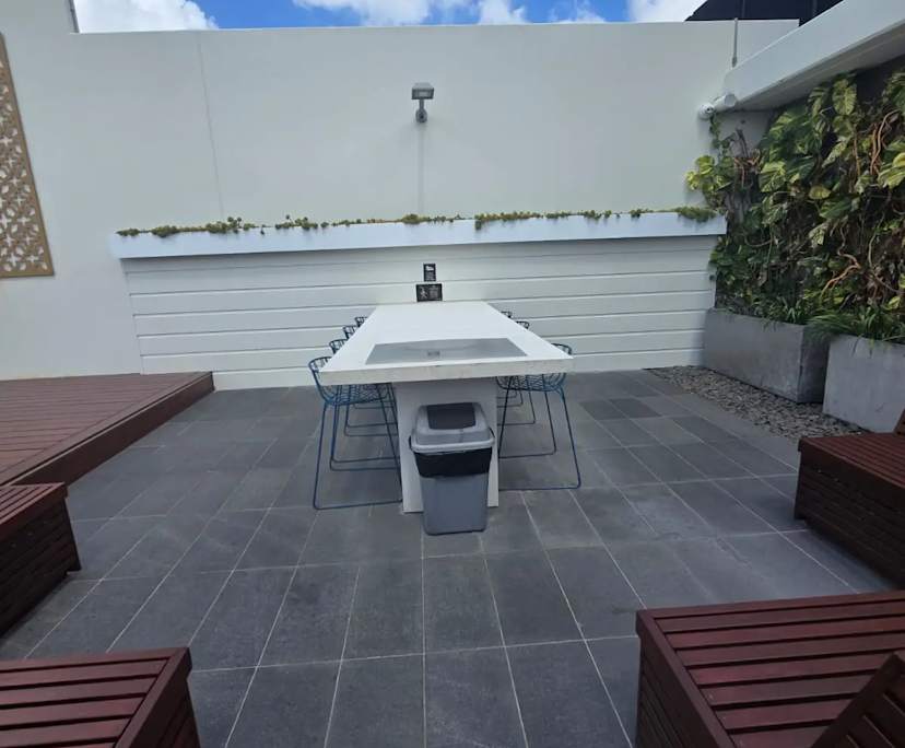 $420, Flatshare, 2 bathrooms, Woolloongabba QLD 4102