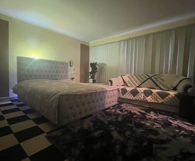 Furnished room with ensuite in a share house