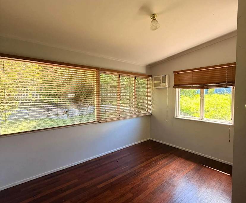 Unfurnished room in a share house