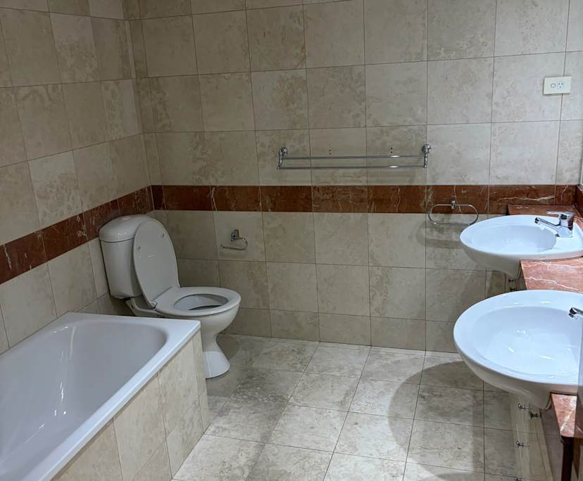 $1,200, Whole-property, 2 bathrooms, Sydney NSW 2000