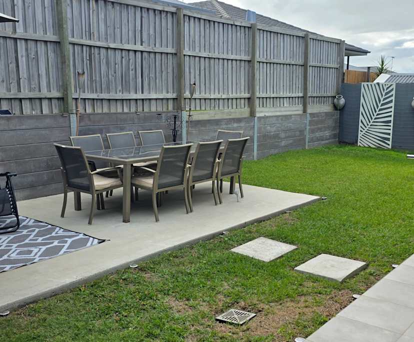 $300, Share-house, 4 bathrooms, South Ripley QLD 4306
