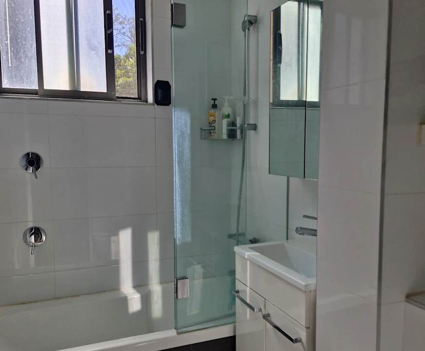 $475, Flatshare, 2 bathrooms, Kensington NSW 2033