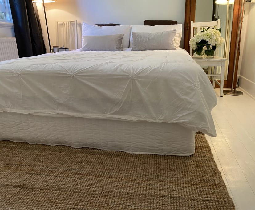 Room in a share house