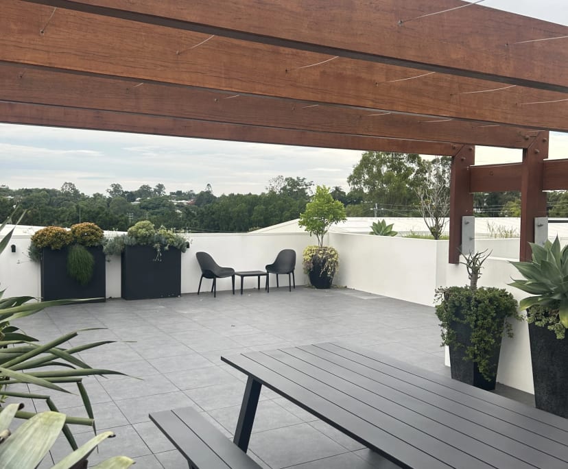 $350, Flatshare, 2 bathrooms, Norman Park QLD 4170