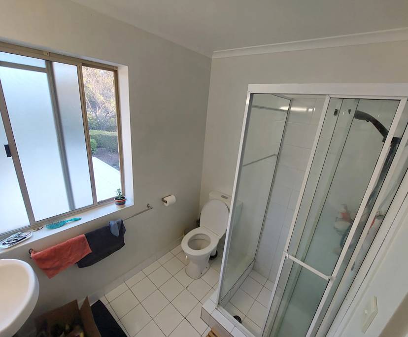 $620, Whole-property, 2 bathrooms, Taringa QLD 4068