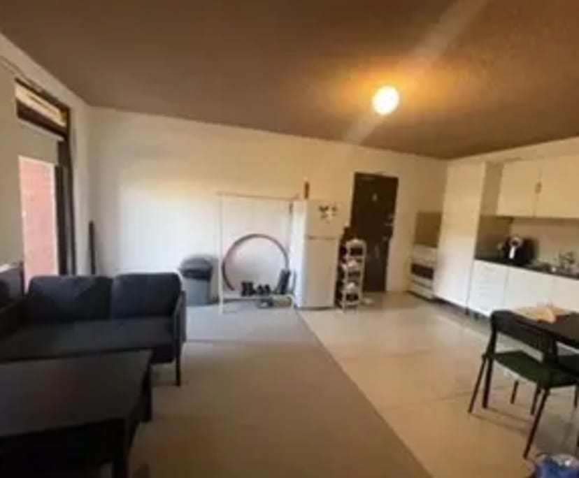 Furnished room in a flatshare