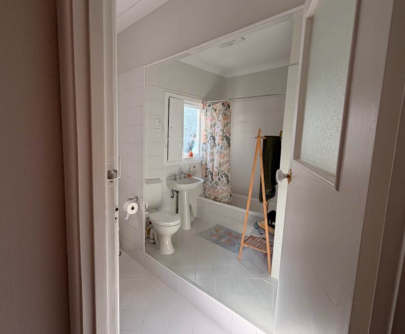 $450, Share-house, 3 bathrooms, Wembley Downs WA 6019