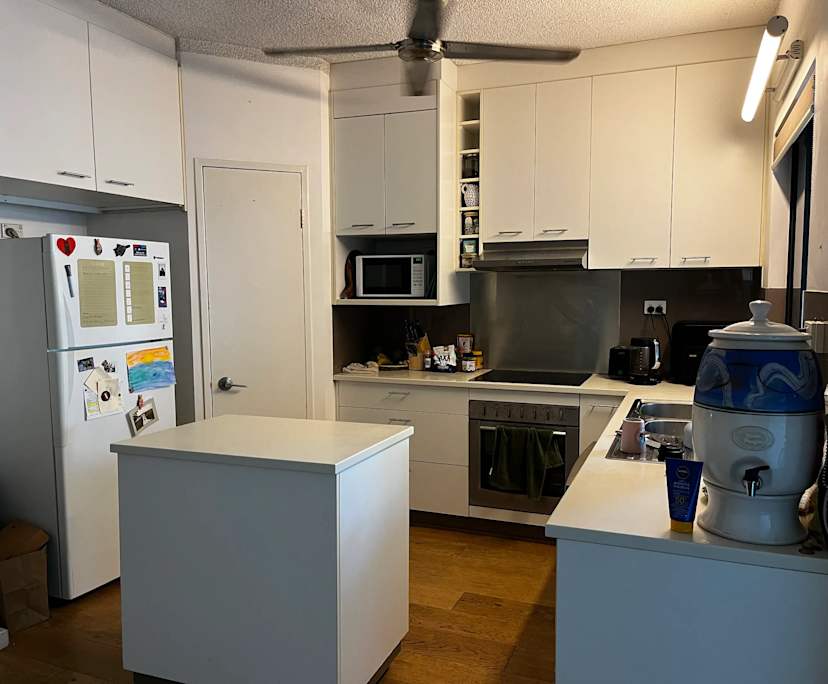 Room in a share house