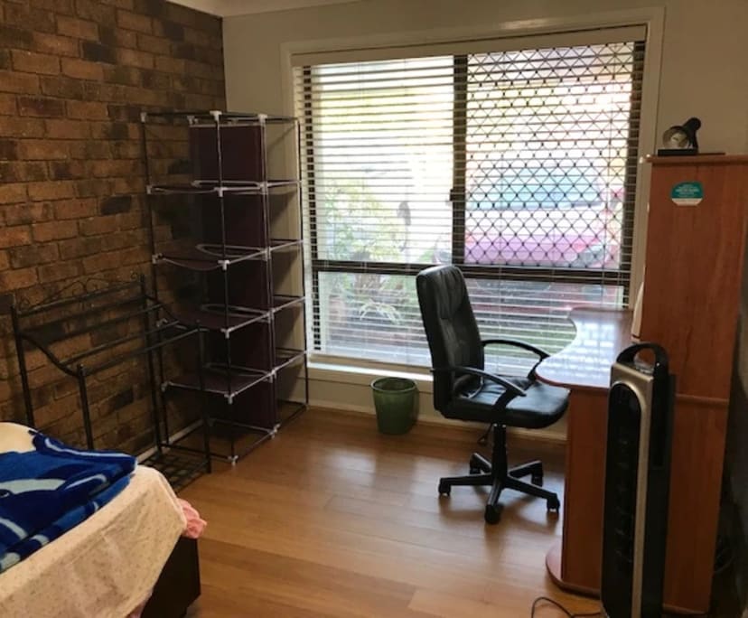 Furnished room in a share house