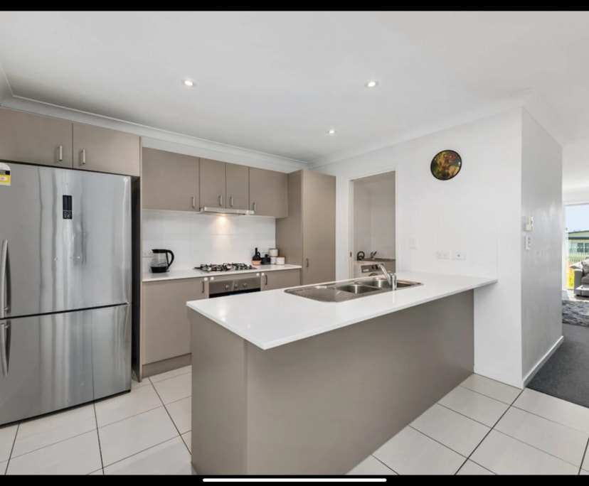 $300, Share-house, 3 bathrooms, Griffin QLD 4503