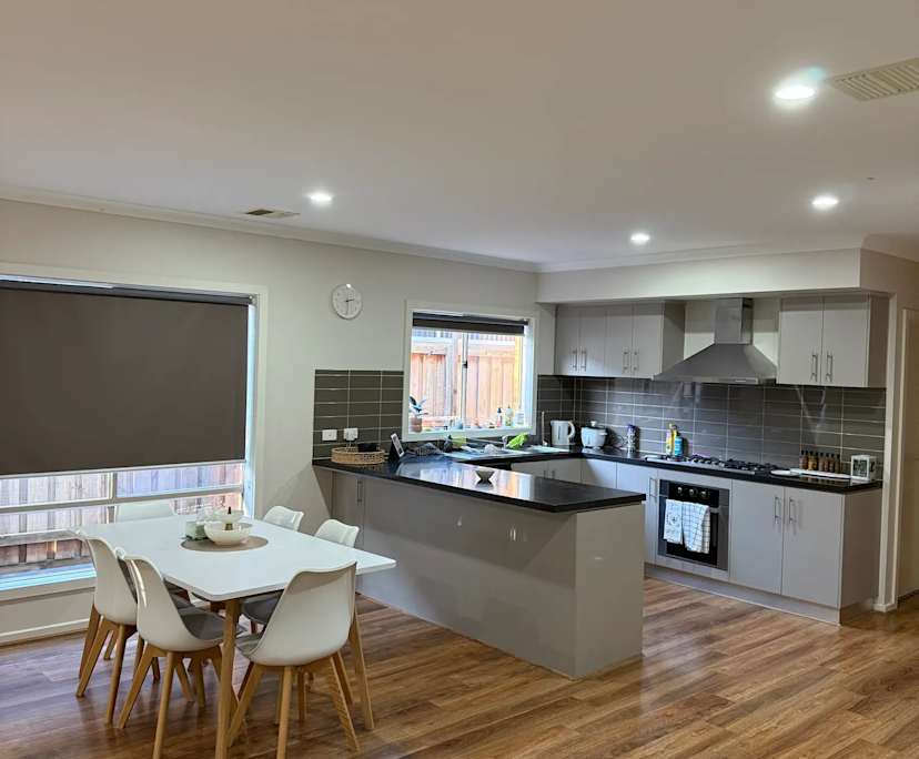 Unfurnished room in a share house